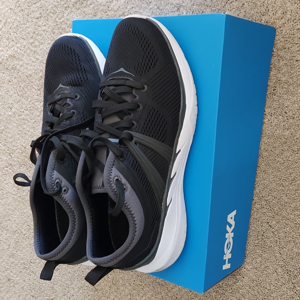 Hoka W Tivra women's size 9